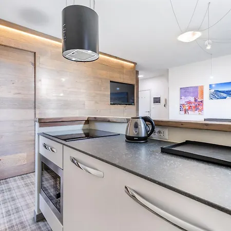 Hostdomus - Helsinki * Sestriere