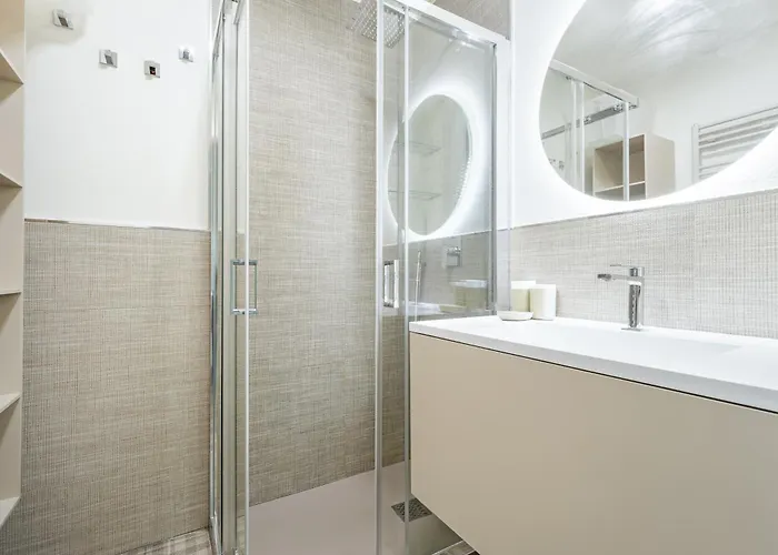 Hostdomus - Helsinki Apartment Sestriere